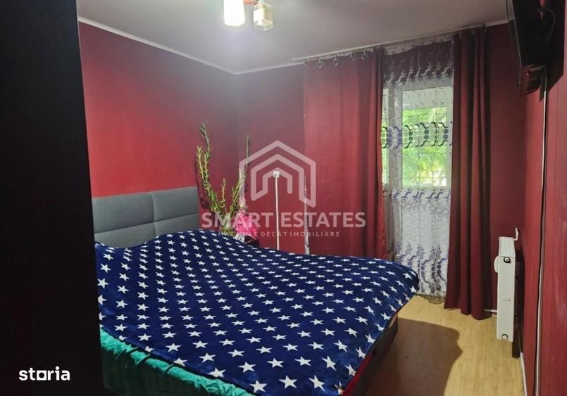 Apartament cu 3 camere semidecomandat în Berceni