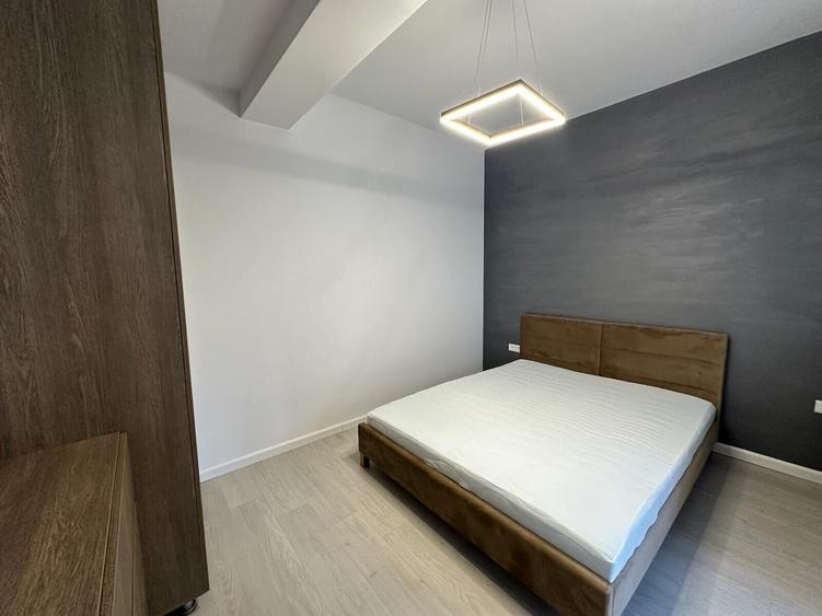 Apartament cu 2 camere semidecomandat, mobilat în Brâncoveanu