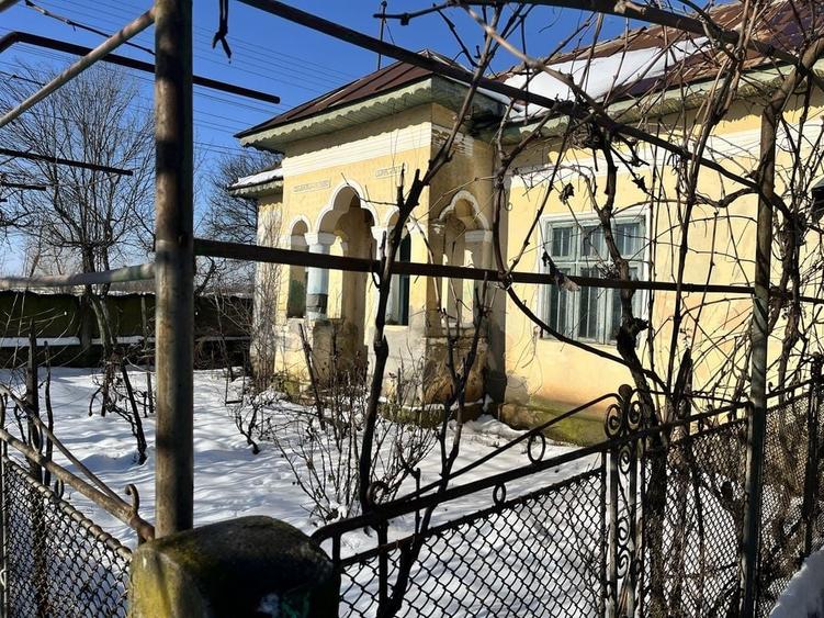 Casă cu 4 camere în Vișina