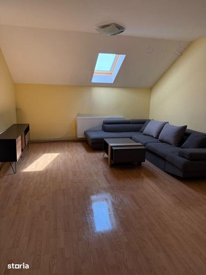 Casă cu 6 camere cu Teren 730 Mp în Central