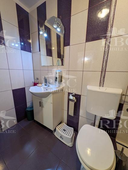 Apartament cu 3 camere decomandat în Florești