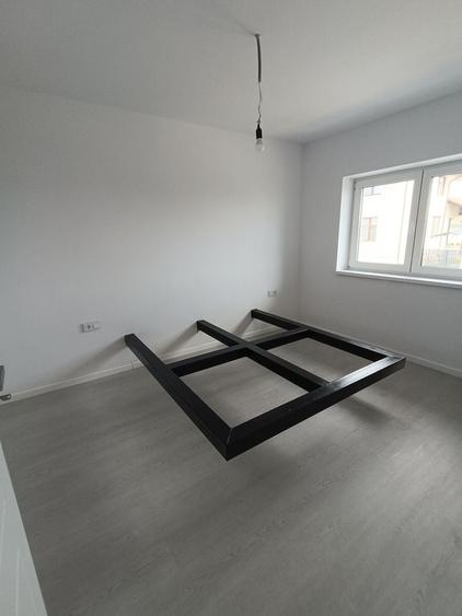 Duplex cu 4 camere cu Canalizare în Cetate