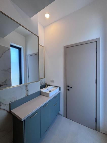 Apartament cu 2 camere decomandat în Aviației