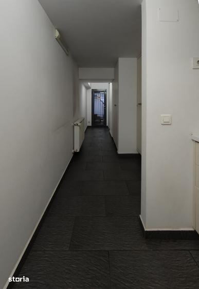Casă cu 9 camere cu Teren 20 Mp în Central