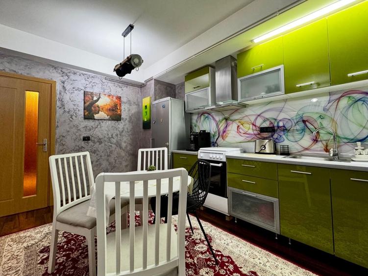 Apartament cu 2 camere semidecomandat, mobilat în Torontalului