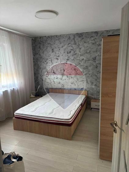 Apartament cu 3 camere decomandat în Tătărași
