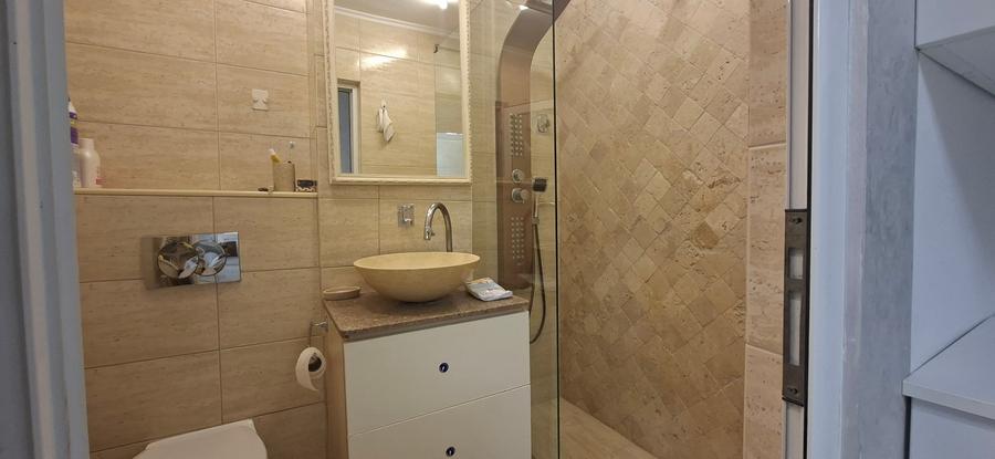 Apartament cu 2 camere semidecomandat în Micro 40