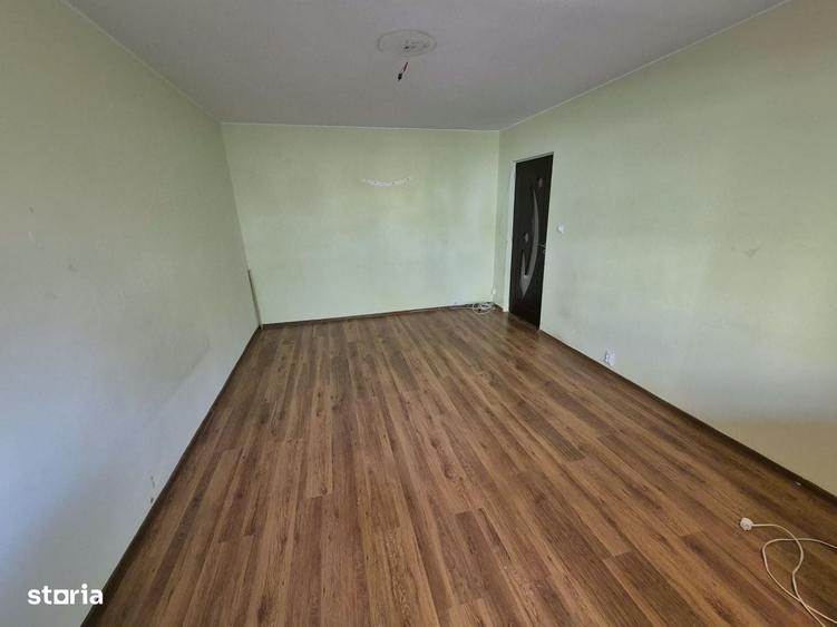 Apartament cu 2 camere decomandat în Nicolina