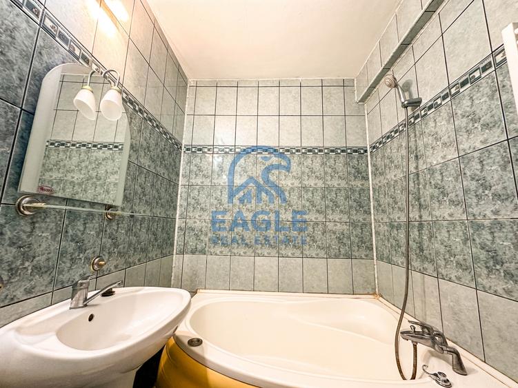 Apartament cu 2 camere semidecomandat, mobilat în Tomis III
