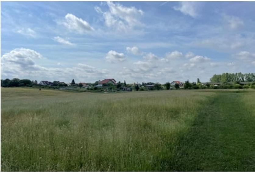 Teren Construcții intravilan de 906 mp, în Sânleani