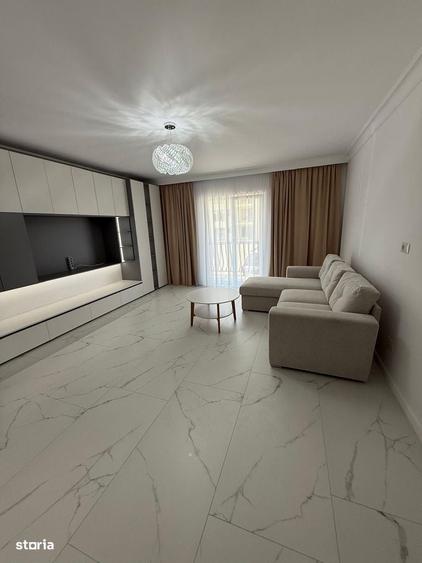 Apartament cu 2 camere decomandat în Lisaura