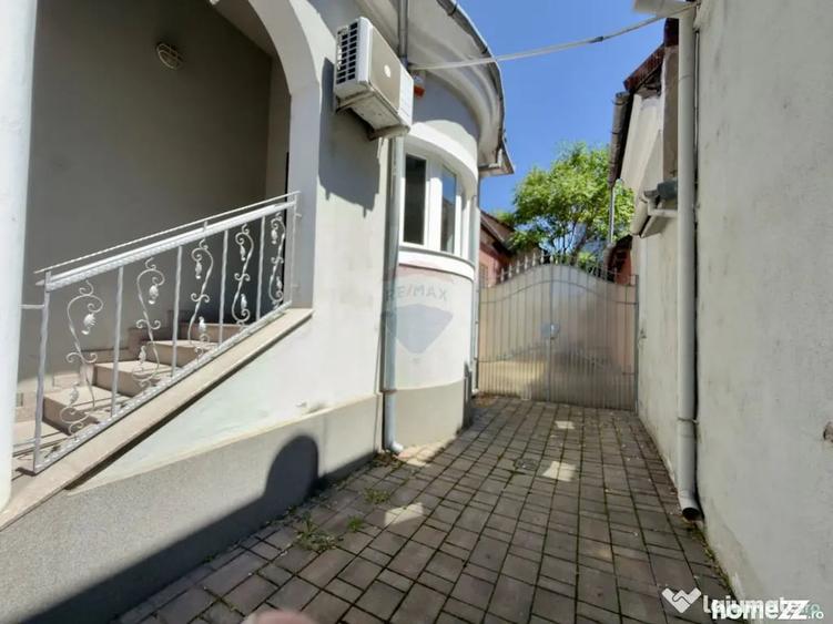 Spațiu comercial, de 200 mp, în Ultracentral