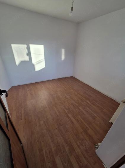 Casă cu Teren 25 Mp în Dâncu
