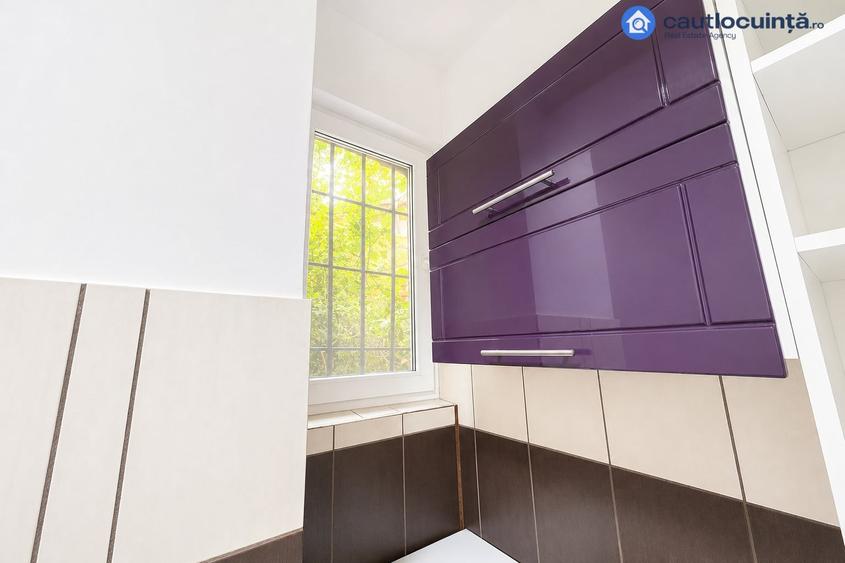 Apartament cu 3 camere în P-ța Romană