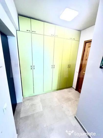 Apartament cu 3 camere semidecomandat în Europa