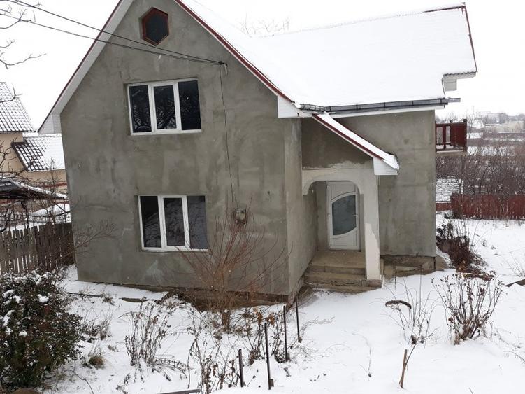 Casă individuală cu 3 camere cu Teren 1100 Mp în Central