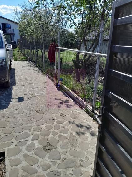 Casă cu 5 camere cu Teren 958 Mp în Central