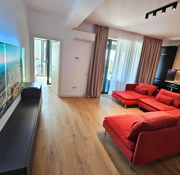 Apartament cu 3 camere decomandat, mobilat în Pipera