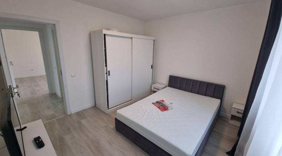 Casă cu 3 camere cu Teren 250 Mp în Central