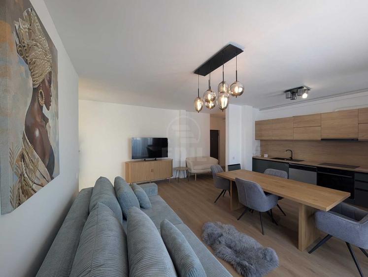 Apartament cu 2 camere semidecomandat în Florești