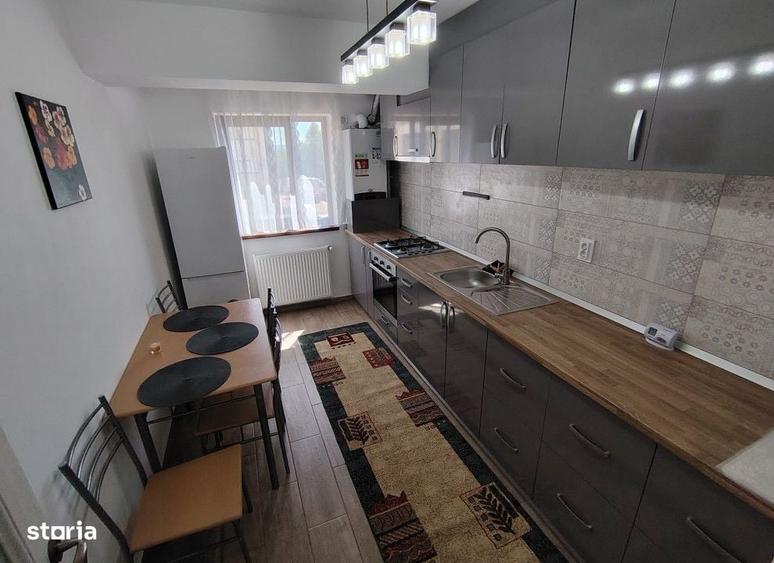 Apartament cu 3 camere decomandat în Cug