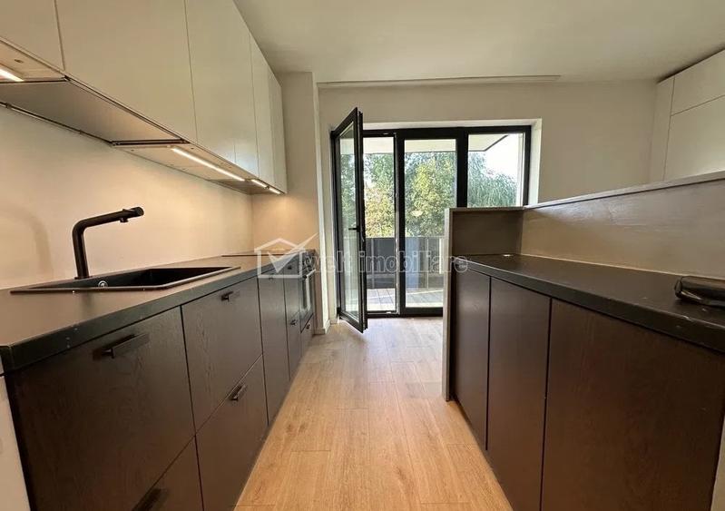 Apartament cu 2 camere semidecomandat în Gară