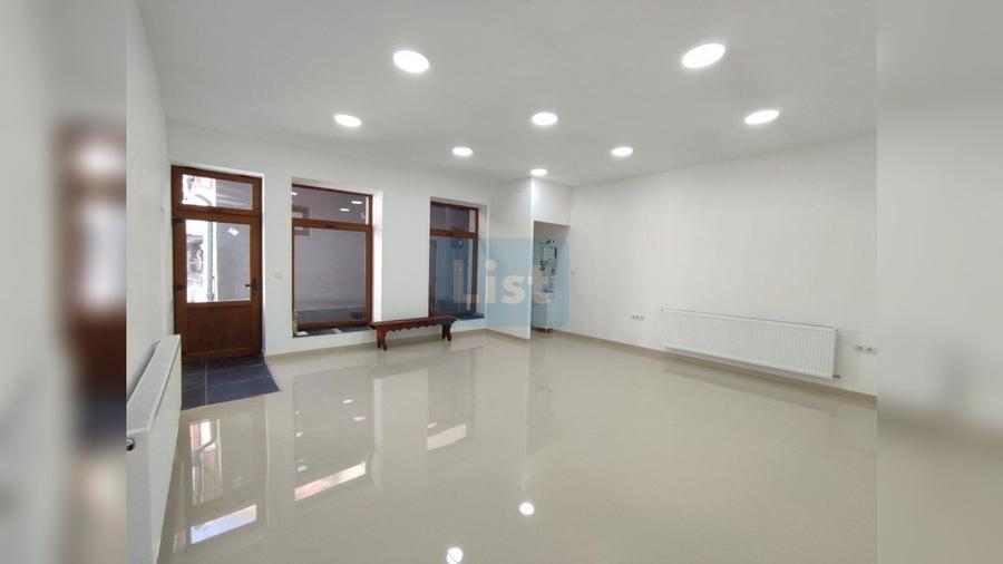 Apartament cu 2 camere semidecomandat în Ultracentral