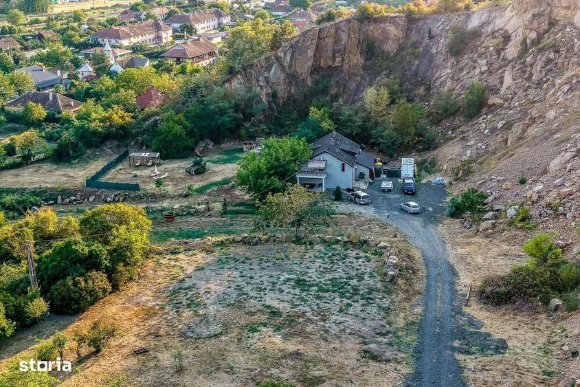 Casă cu 4 camere în Barațca