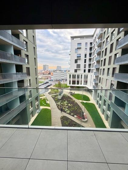Apartament cu 3 camere semidecomandat în Semicentral