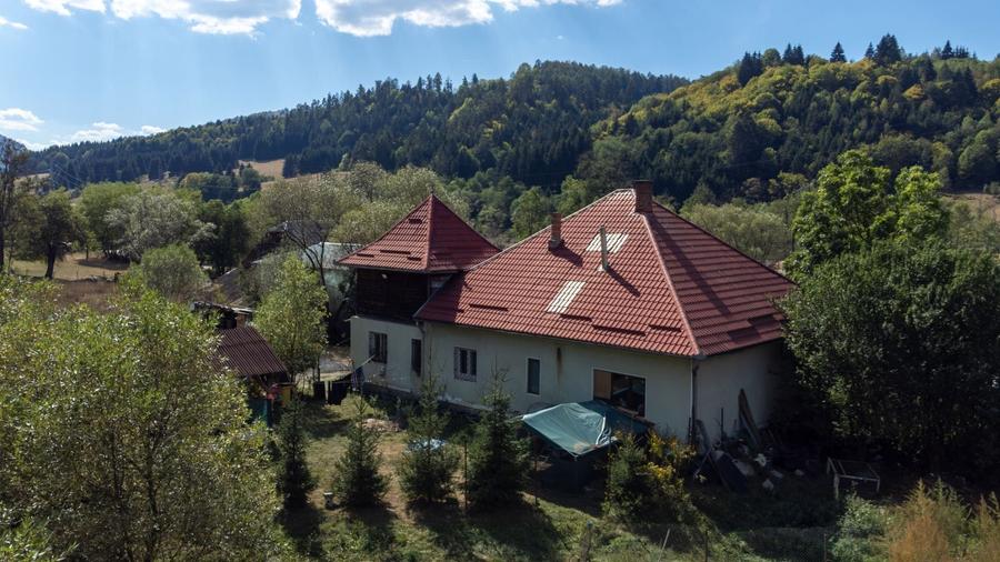 Casă cu 4 camere în Exterior Sud