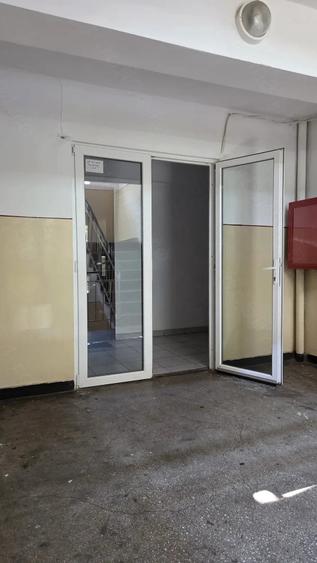 Vand garsoniera cu boxa 5 min metrou - 2