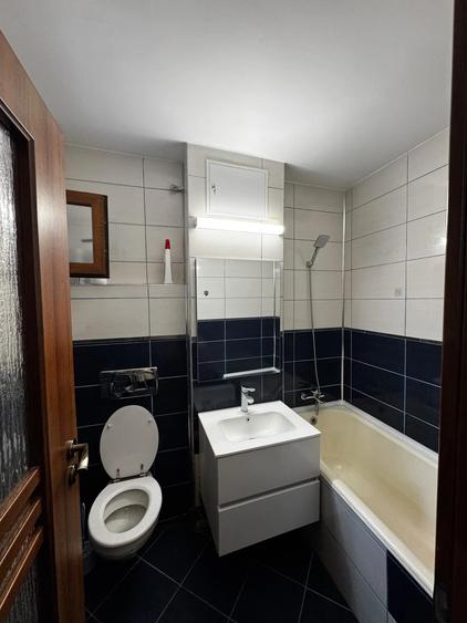 Apartament cu 3 camere circular în Tudor Vladimirescu