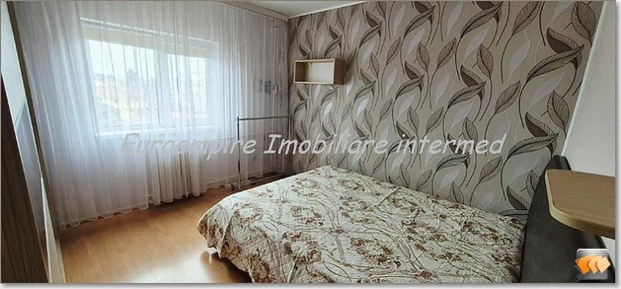 Apartament cu 2 camere decomandat în Km 5