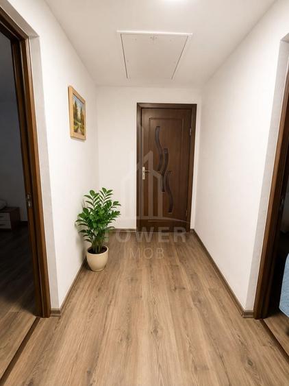 Casă individuală cu 4 camere cu Canalizare în Poplaca