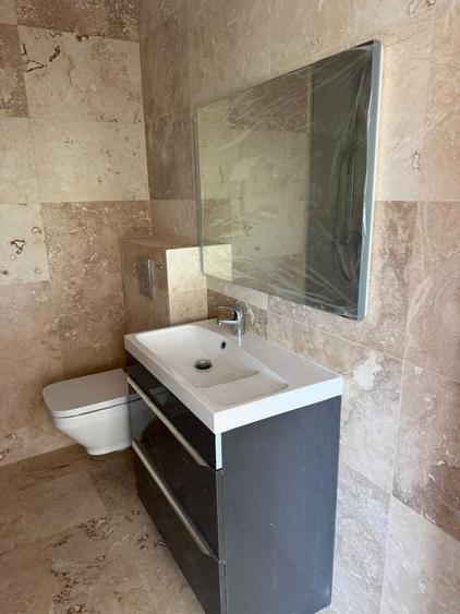 Apartament cu 3 camere decomandat în Străulești