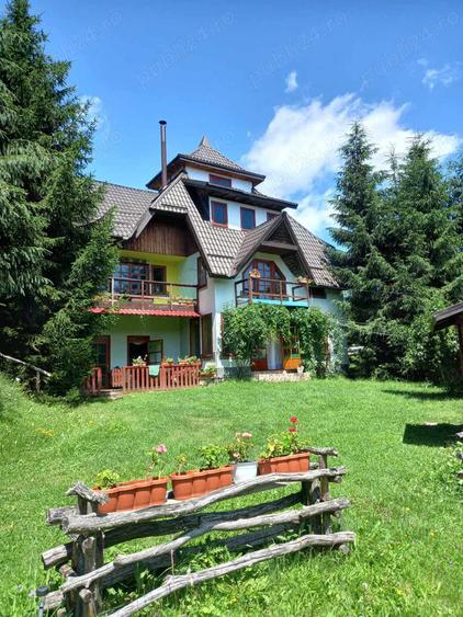 Casă cu 6 camere cu Teren 6060 Mp în Căsoi