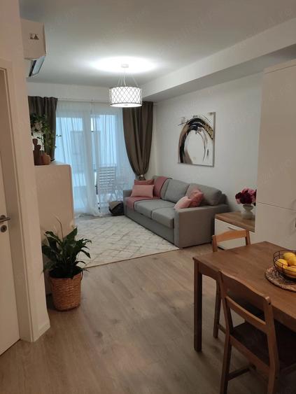 Apartament cu 2 camere decomandat în Doamna Ghica
