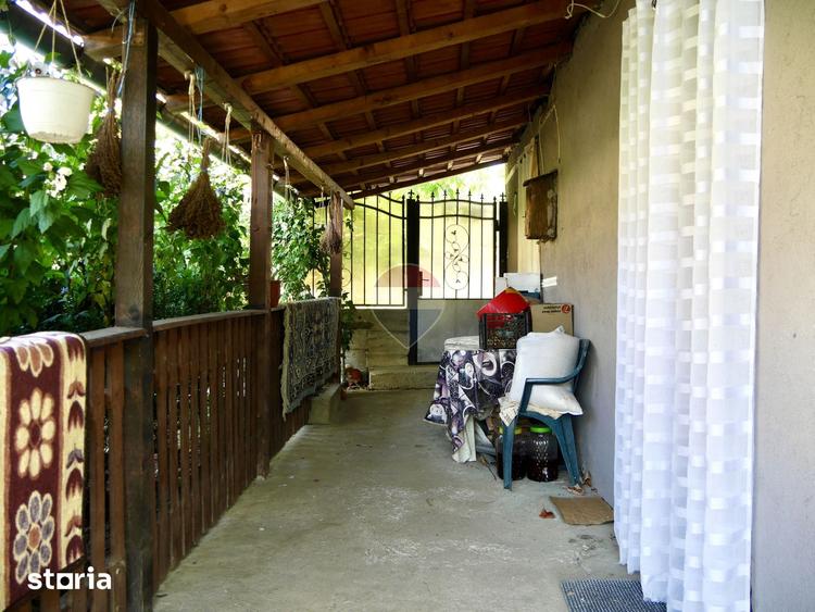 Casă cu 2 camere cu Teren 3003 Mp în Vințu de Jos
