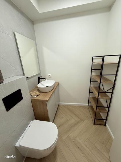 Apartament cu 4 camere în Cristian