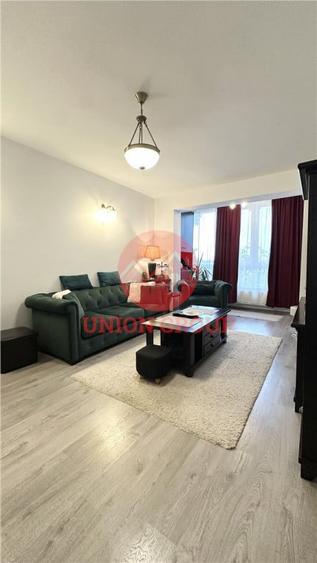 Apartament cu 3 camere decomandat în Km 4