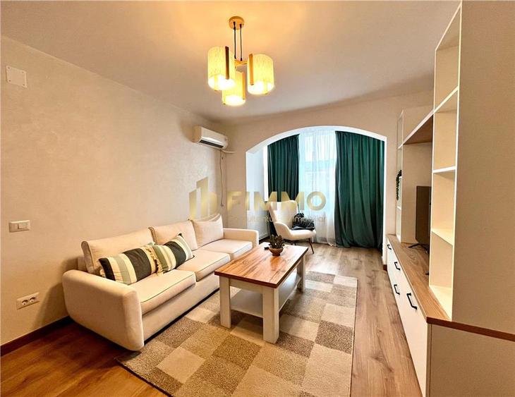 Apartament cu 2 camere decomandat, mobilat în Ultracentral