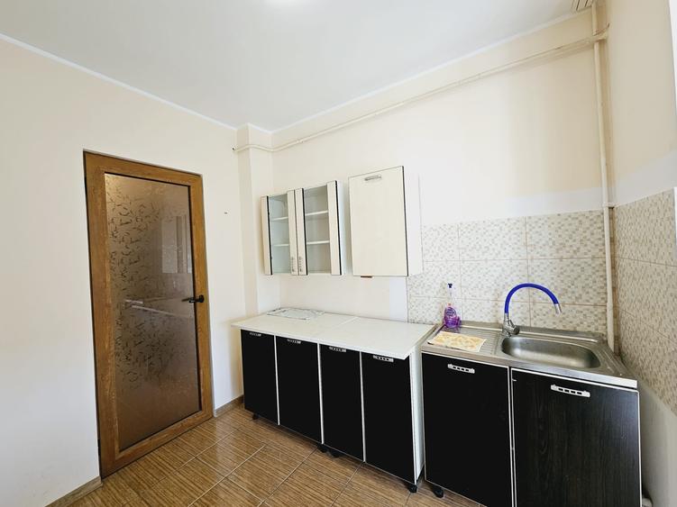 Apartament cu 3 camere în Țiglina 1