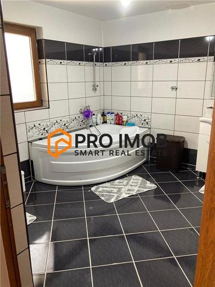 Casă individuală cu 3 camere cu Canalizare în Mărăcineni