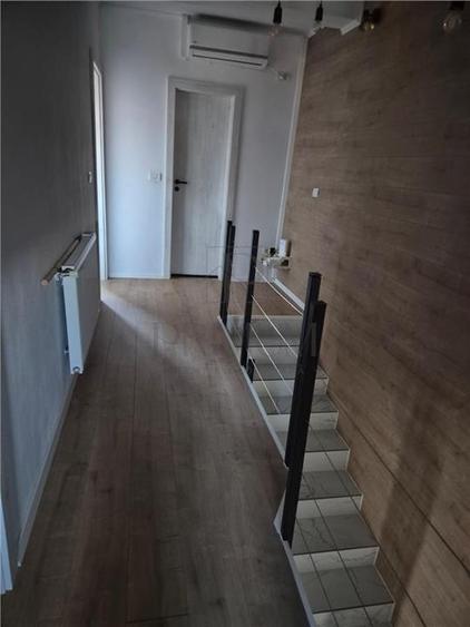 Duplex cu 4 camere cu Canalizare în Dumbrăvița
