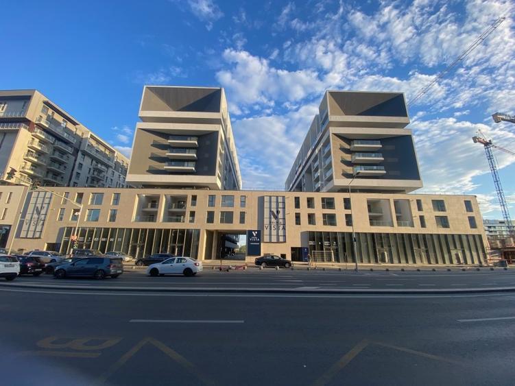 Spațiu comercial, de 4,000 mp, în Barbu Văcărescu