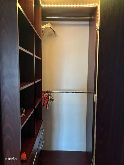 Apartament cu 3 camere decomandat, mobilat în Titan