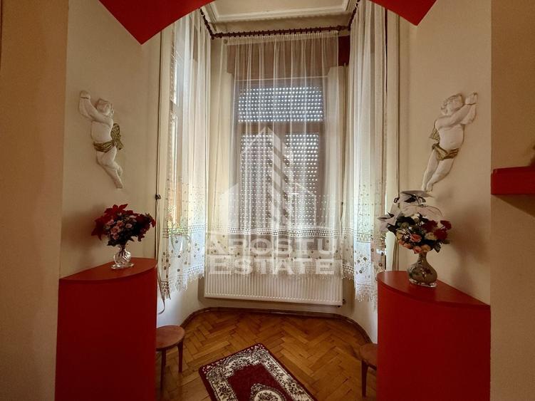 Apartament cu 4 camere decomandat, mobilat în Iosefin