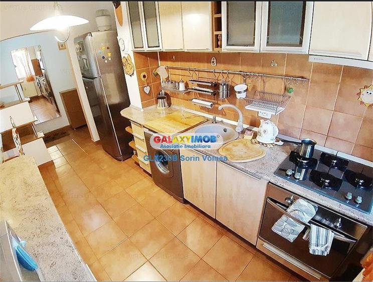 Apartament cu 4 camere semidecomandat, mobilat în Drumul Taberei