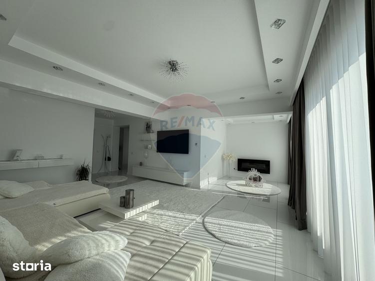 Apartament cu 4 camere în Central
