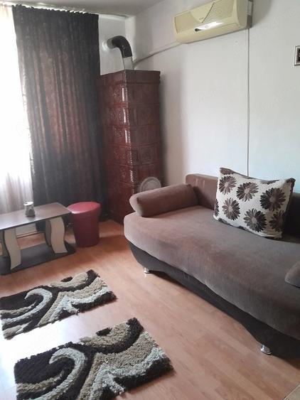 Apartament cu 2 camere nedecomandat în Orșova